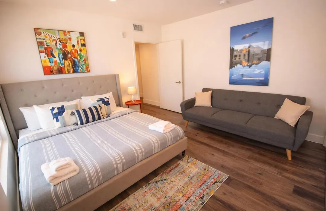 Los Angeles Premium City Suites - Free Secured Parking-1