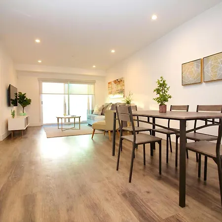 Los Angeles Premium City Suites - Free Secured Parking-3